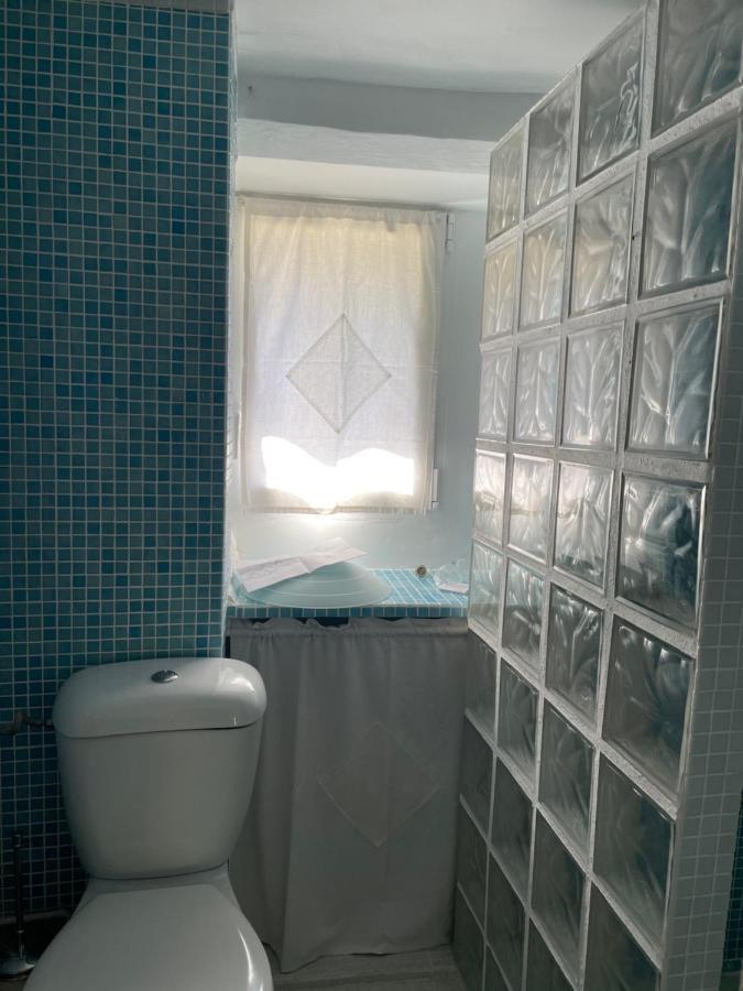 Maison, Calme Avec Cheminee. Botmeur Exteriér fotografie