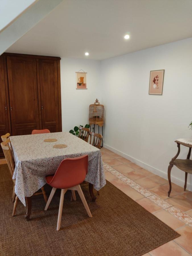 Maison, Calme Avec Cheminee. Botmeur Exteriér fotografie